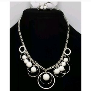 Mixit essentials necklace and earrings